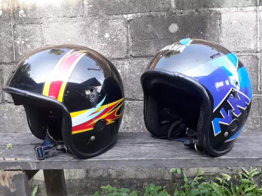 Helm yamaha jadul klasik