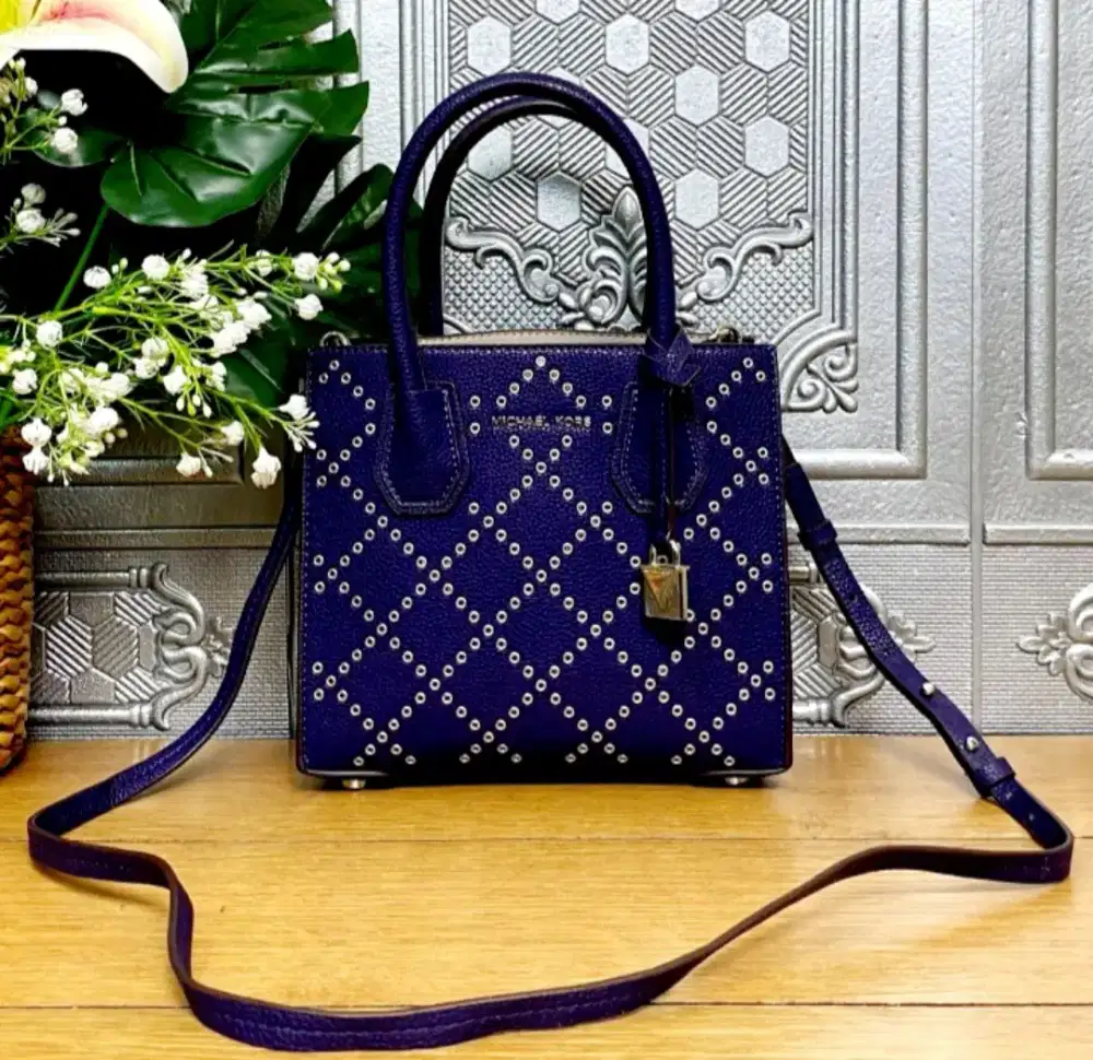 MICHAEL KORZ SLING BAG ORIGINAL GOOD CONDITION BACA DSKRISPSI YA