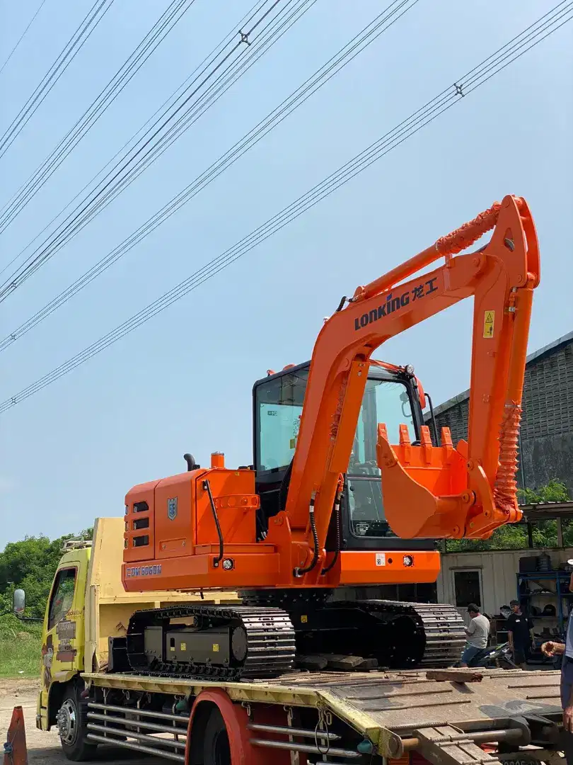 Excavator LONKING CDM6060 Kapasitas 6 Ton Tangguh