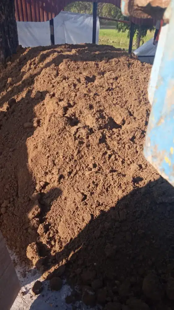 Tanah taman berkualitas, subur