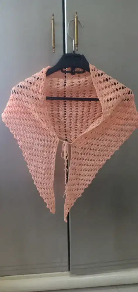 Syal dan penutup rajut handmade