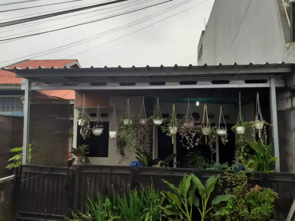 Atap spandek baja ringan