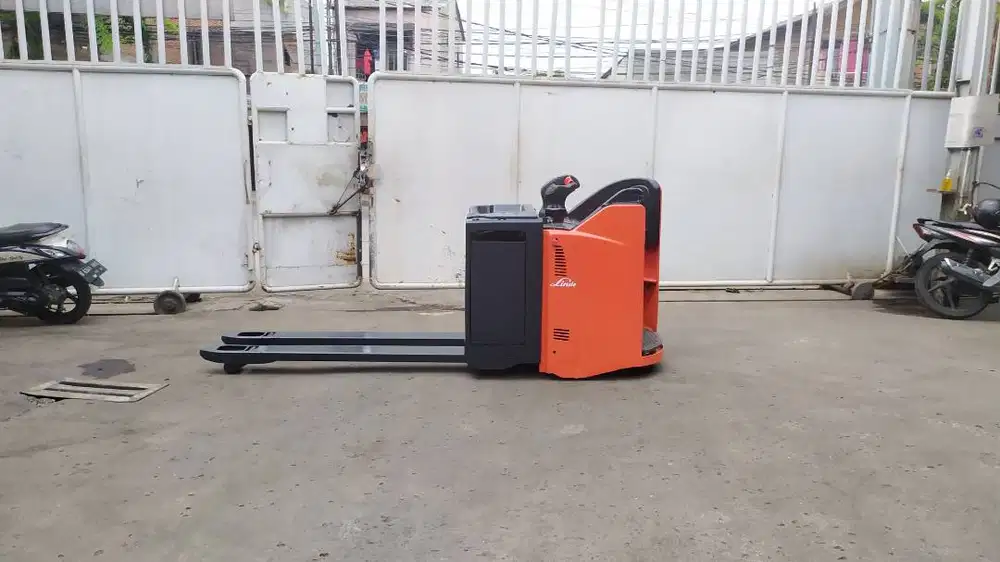 Forklift Pallet Mover Elektrik Import Jerman Second