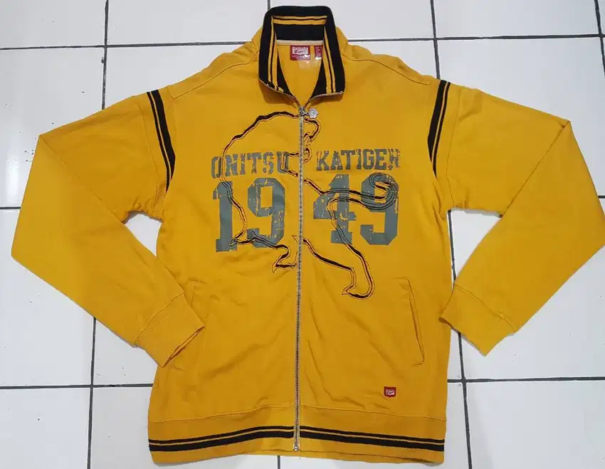 Jaket ONITSUKA TIGER original kondisi no minus VERY RARE ITEM