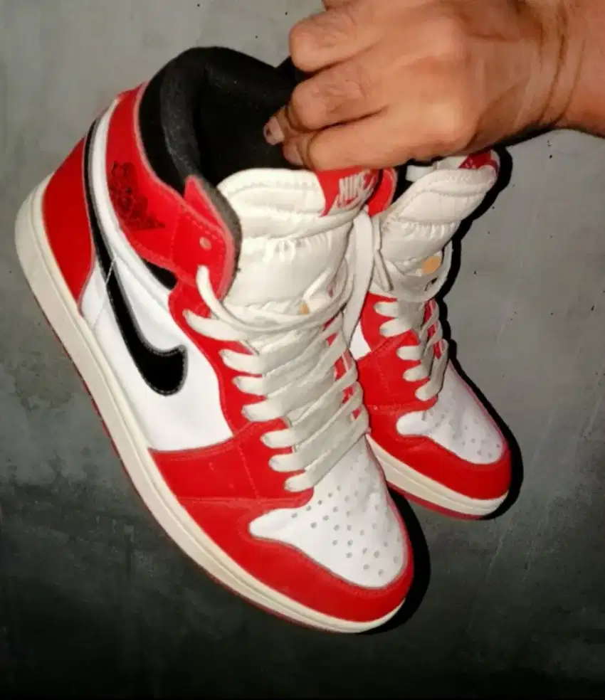 Sepatu sneakers  Nike Air Jordan high Aj1 chicago