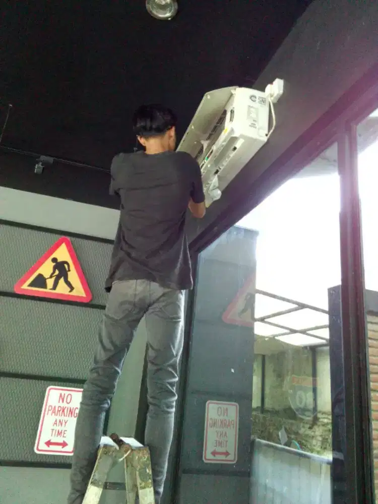 Service Ac - bongkar pasang Ac - jual beli Ac