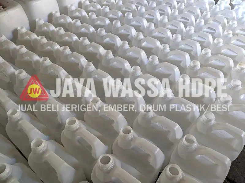Jerigen Plastik 5 Liter Putih Tebal Bersih Yogyakarta