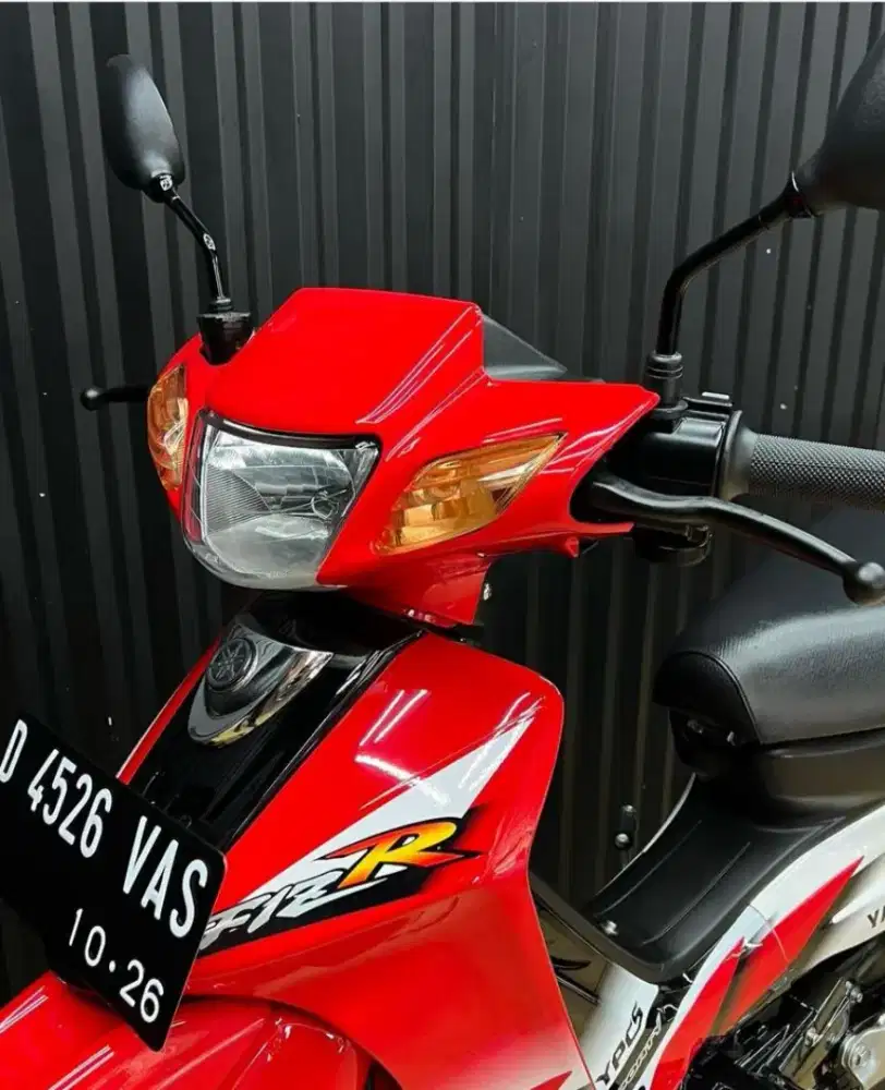 YAMAHA F1ZR 2002 Merah
Good Condition 
Full Restorasi TOTAL