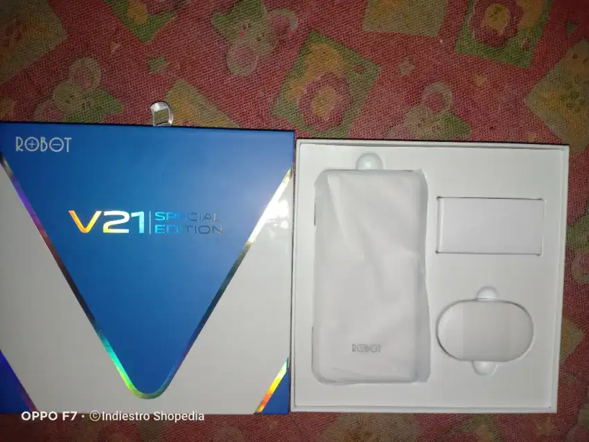 Special Gift Box Vivo V21 Robot 3 in 1 Packaged