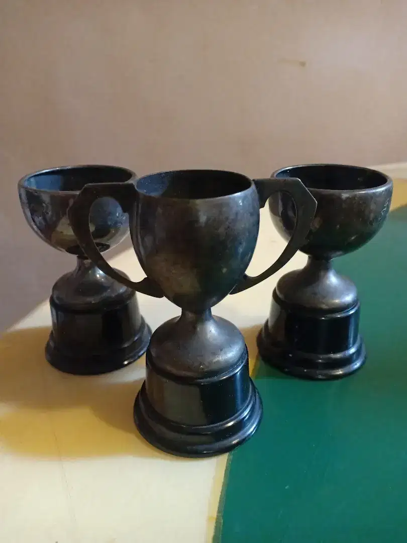 Set tempat lilin kuningan