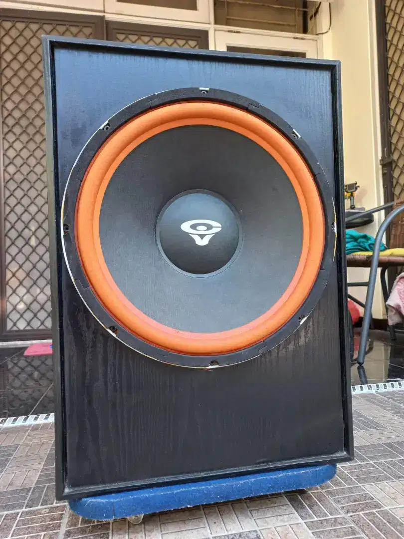 Subwoofer Cerwin Vega CLS 15