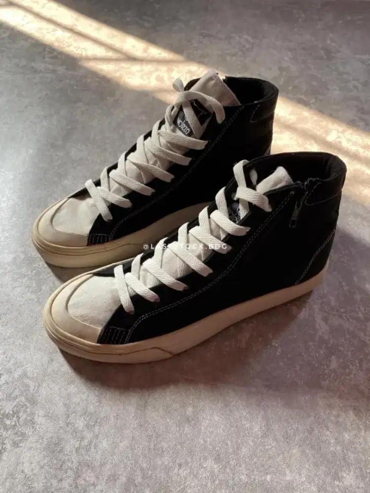 Sepatu Sneakers model convers (new)