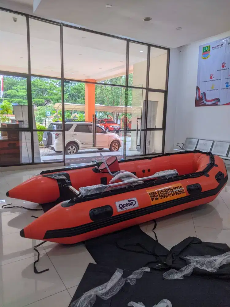 Perahu Karet Rescue Standar SAR Banjir OCEAN 380 Kapasitas 6-7 Orang