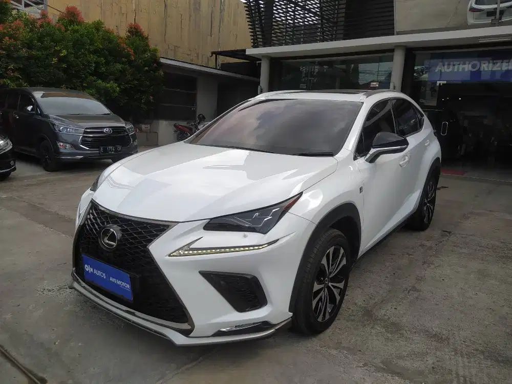 Lexus NX300 2.0 F-Sport 4x2 Bensin AT 2018 Putih #AVS Mobil