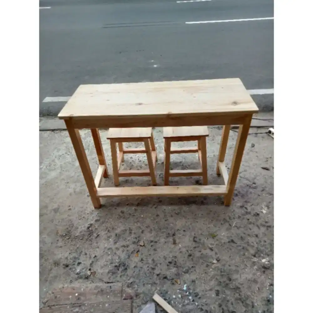 Meja makan /meja minimalis /meja kafe /