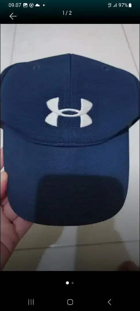 Topi under armour