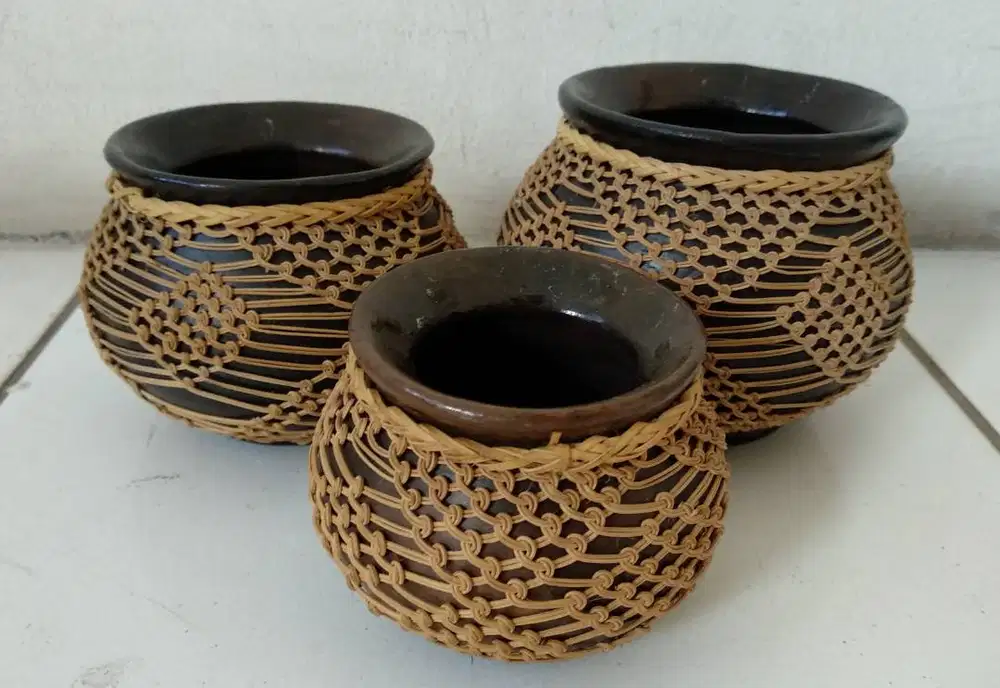 Hiasan bentuk mangkok - Gerabah Lombok