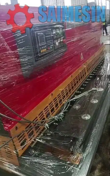 MESIN SHEARING POTONG PLAT 6 mm x 2.5 meter