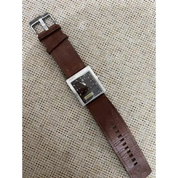 Jam Fossil Gaban Square Kotak