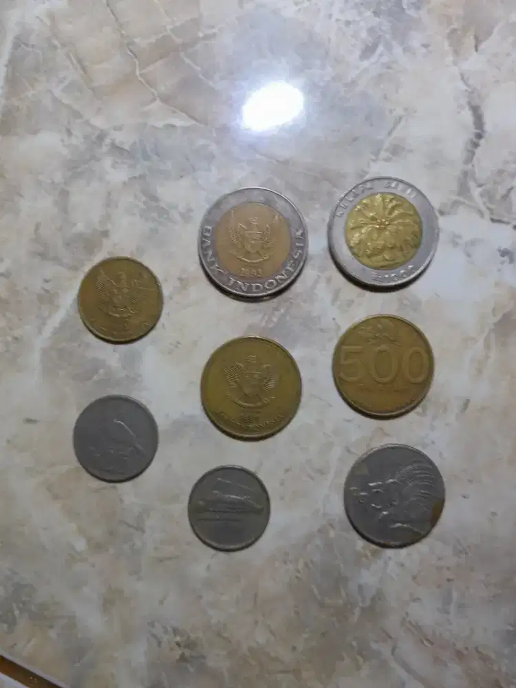 Uang logam tahun lawas