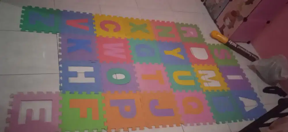 Evamat puzzle huruf alfabet