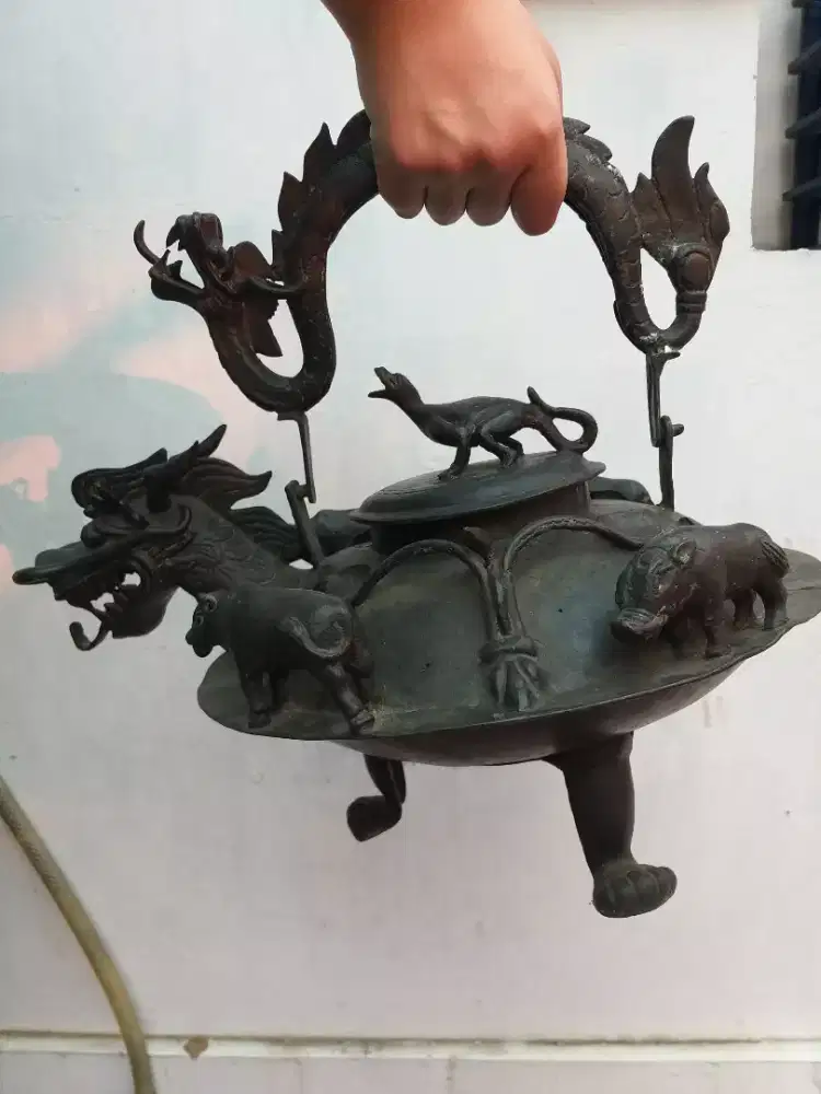 Teko kuningan antik, maaf khusus kolektor