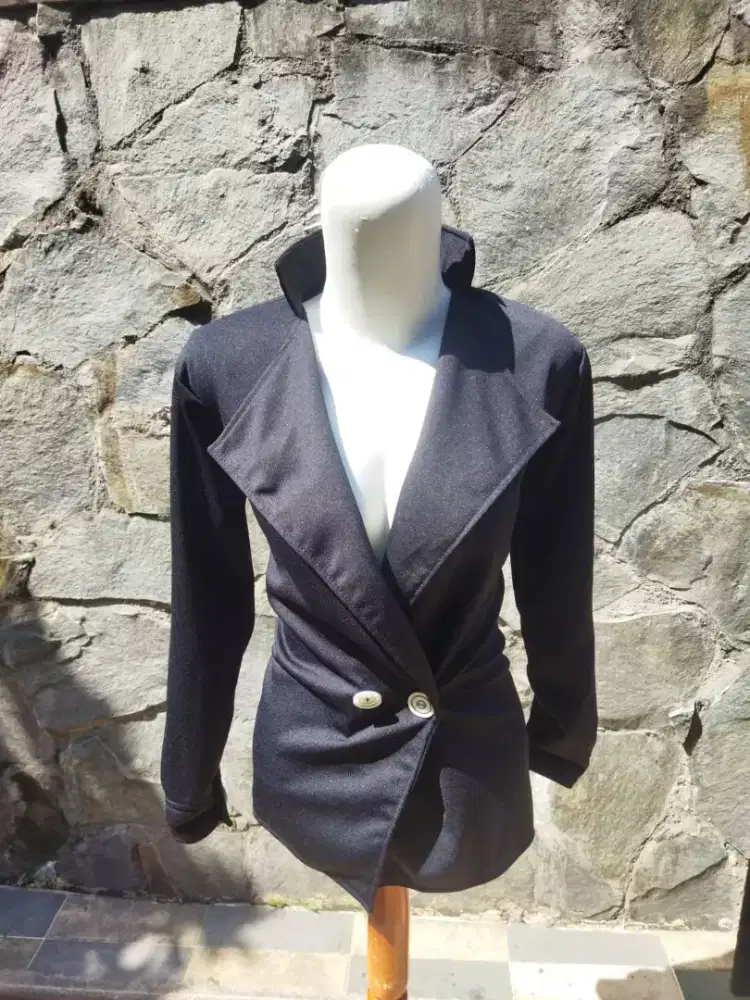 Blazer wanita / jas wanita  preloved