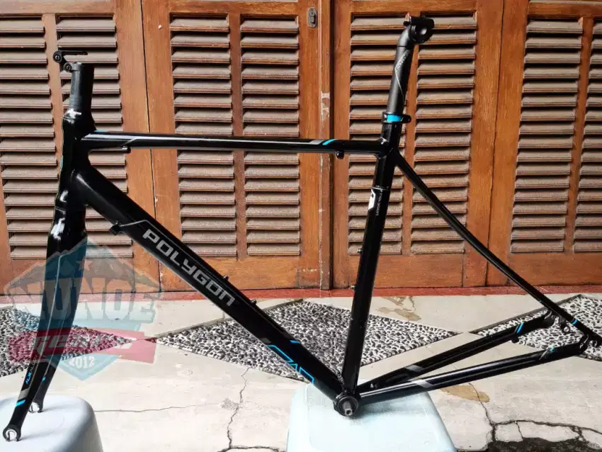 gak nyampe 3jt‼ Frameset Polygon Helios size M Strattos *persis Baru