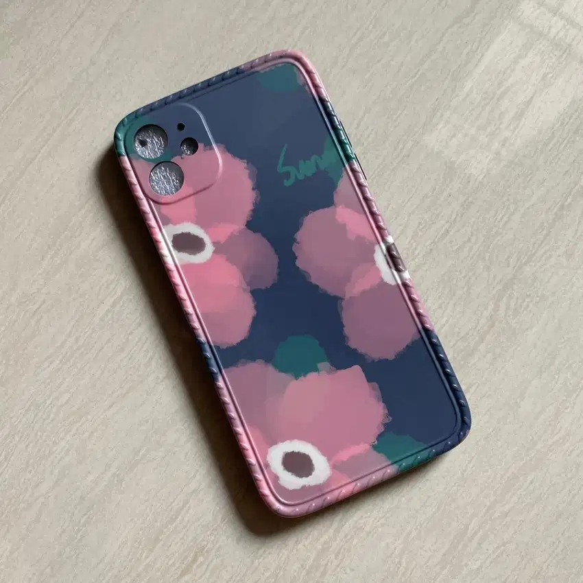 PRELOVED CASE IPHONE 11