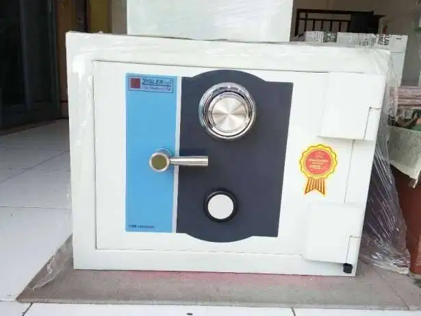 Lemari besi Brankas Tahan Api Zigler Safe size IB Tinggi 54 cm