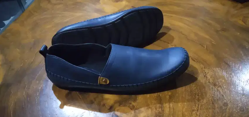 Sepatu gaul genuine leather