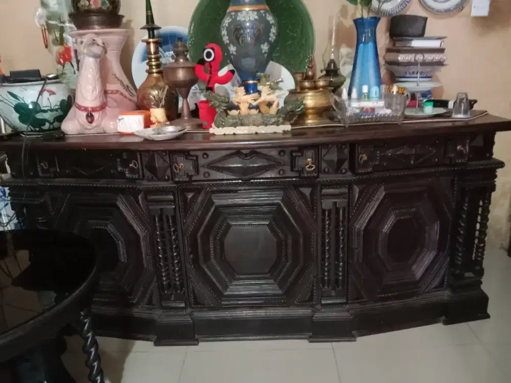 Lemari bufet antik vanderpul