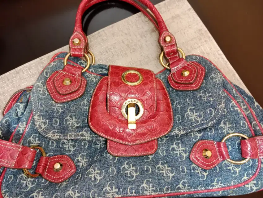 Handbag   Guess