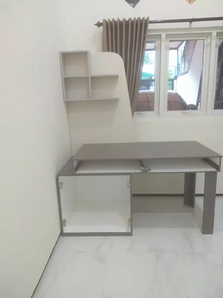 Meja Rias Dinding* Sidoarjo * Surabaya