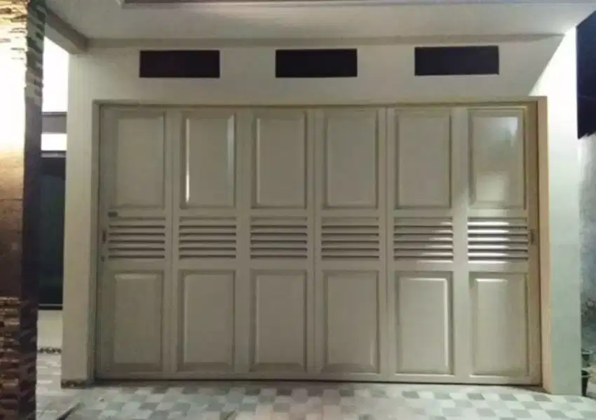 Pintu plat besi handerson lipat