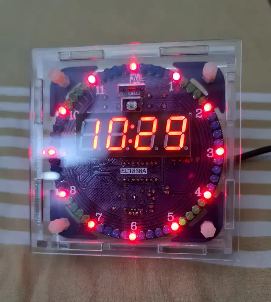 Jam Digital led rotary
