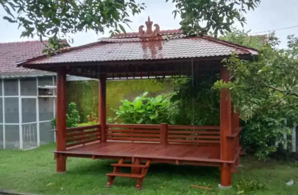 Saung gazebo wood