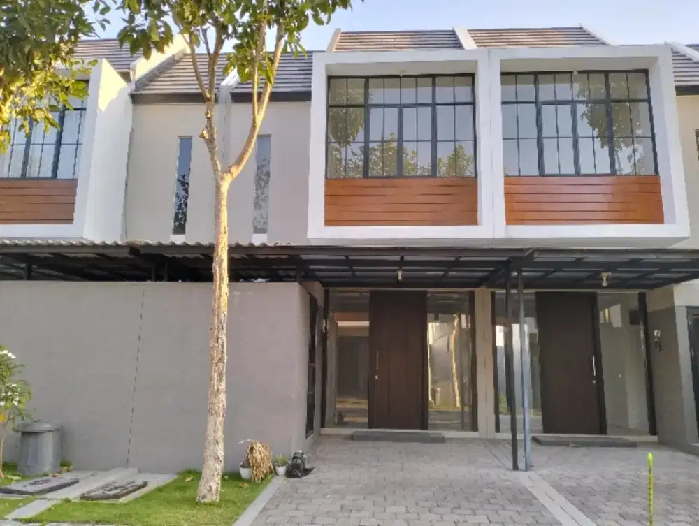 Disewakan Rumah  Grand Sunrise 2 Lantai sudah Renov