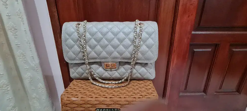 Tas kulit original merk MOIIJ