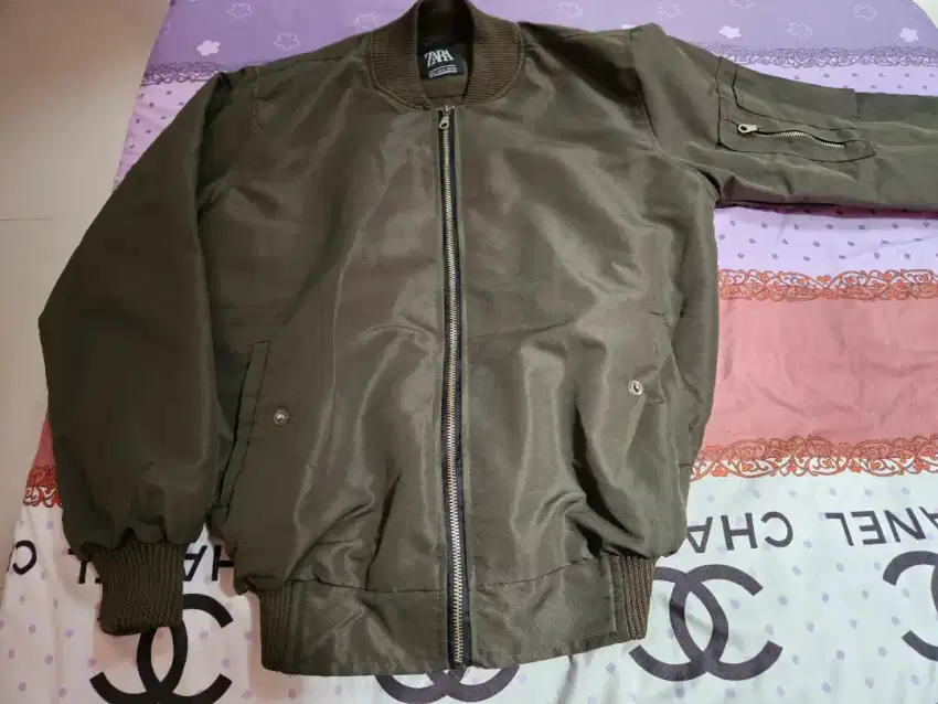 Preloved Jaket Zara Army