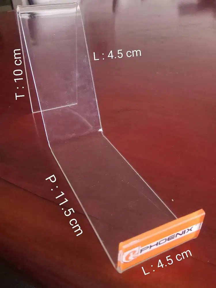 Display / pajangan sepatu