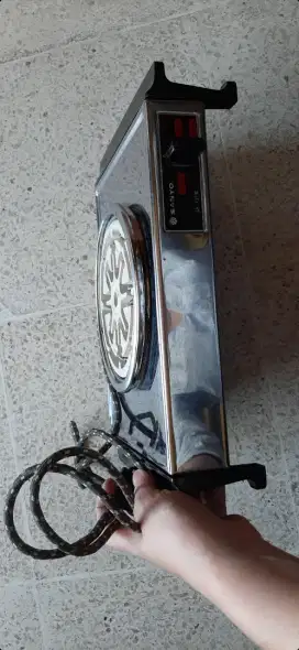 Kompor Listrik merk Sanyo
