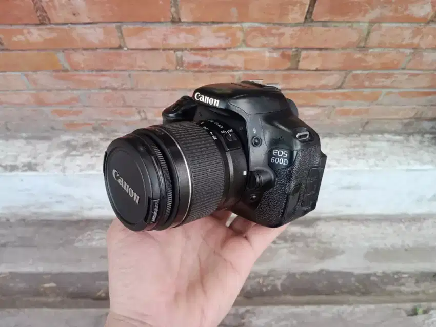 Canon Eos 600D Lensa Kit Normal Murah