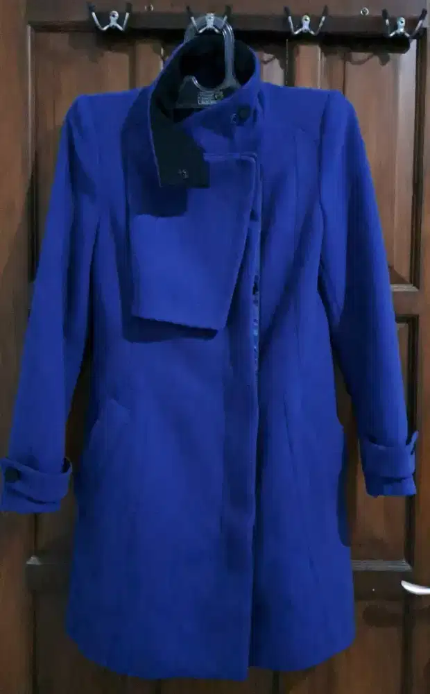 Coat dan Outfit Kantor