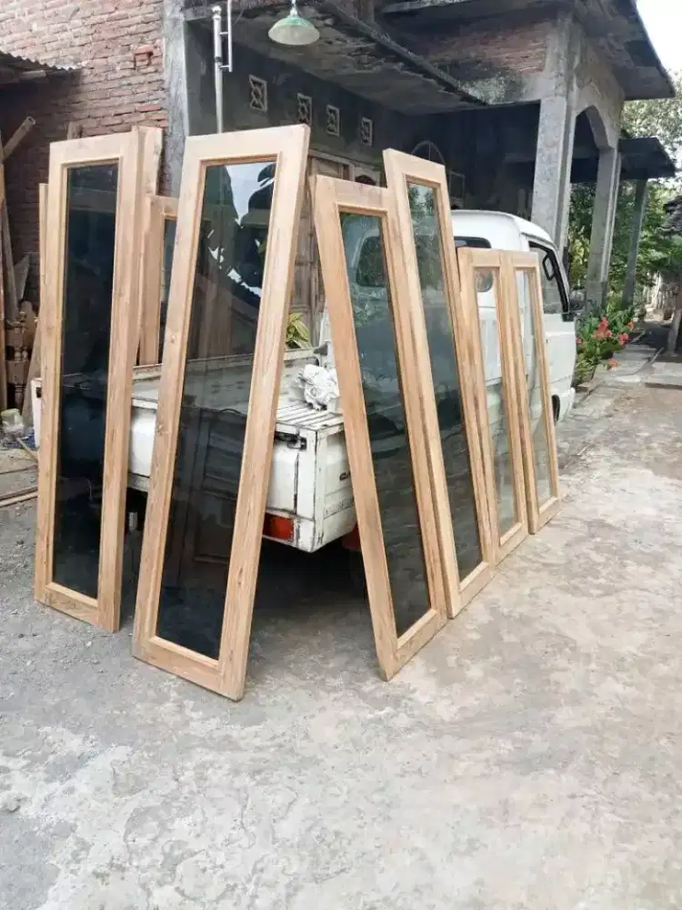 JENDELA KAYU JATI
