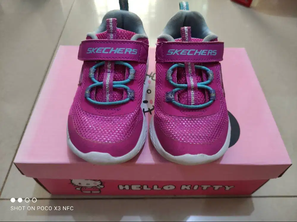 Sepatu anak skechers sparkle runner size 23 Original