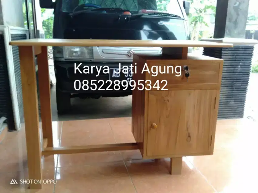 Jual aneka meja kerja atau meja kantor