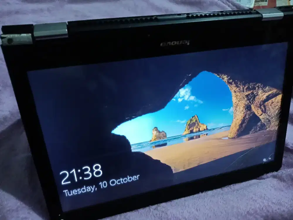 Tablet Merk Lenovo Tipe Flex 3 i7 Gen6 8/SSD512 VGA2GB FullHD Dolby HT