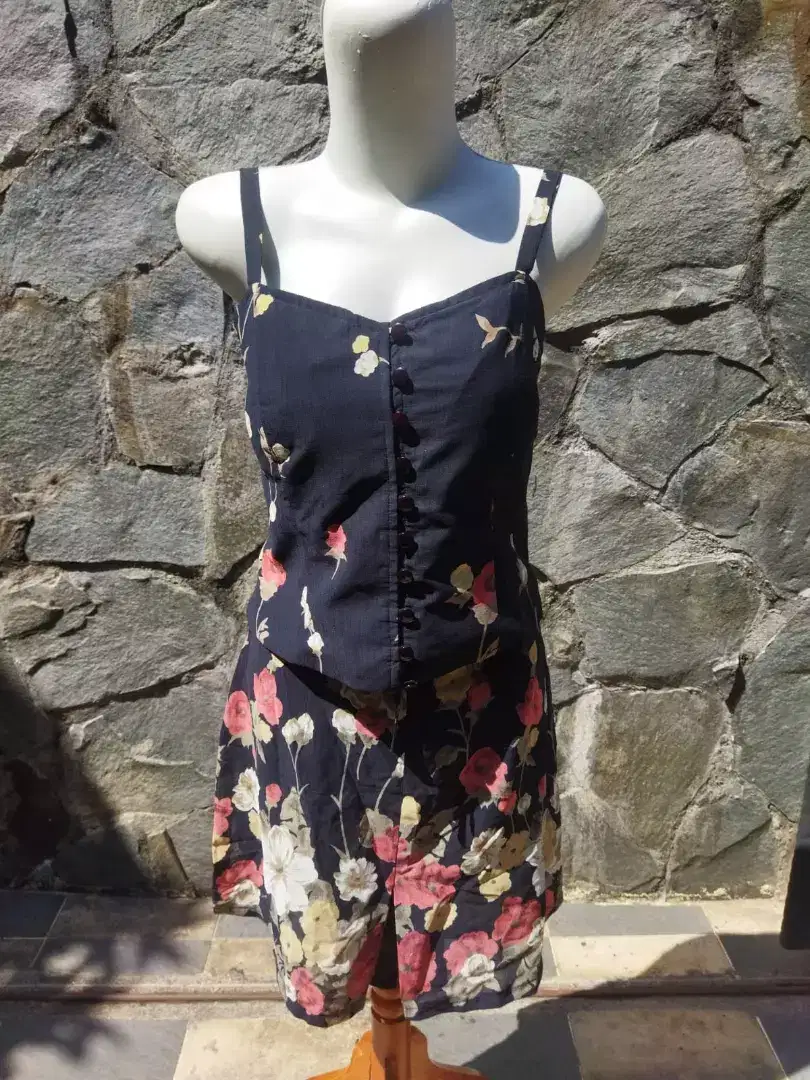 Setelan wanita preloved