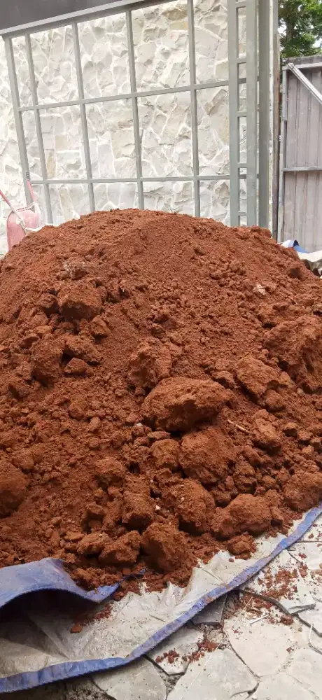 Tanah merah super serbaguna